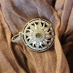 Sterling silver pendant. Opal with cz.